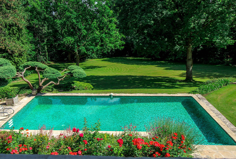 Découvrez 5 de nos propriétés avec piscine dans la région Ile de France