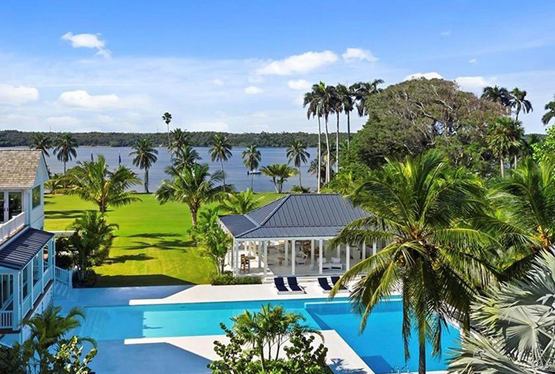 Le propriétaire de Victoria's Secret achète un domaine en Floride pour 55 millions de dollars à travers Coldwell Banker.